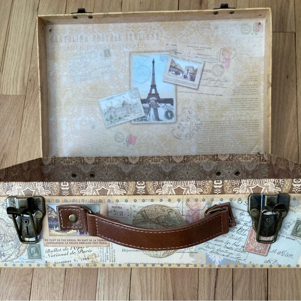 “Punch Studio Kirshner Decorative Arts ” Paris Postcards Paperboard Suitcase